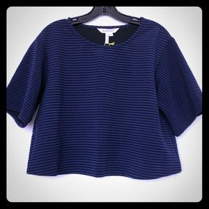 BCBG generation short sleeve navy top